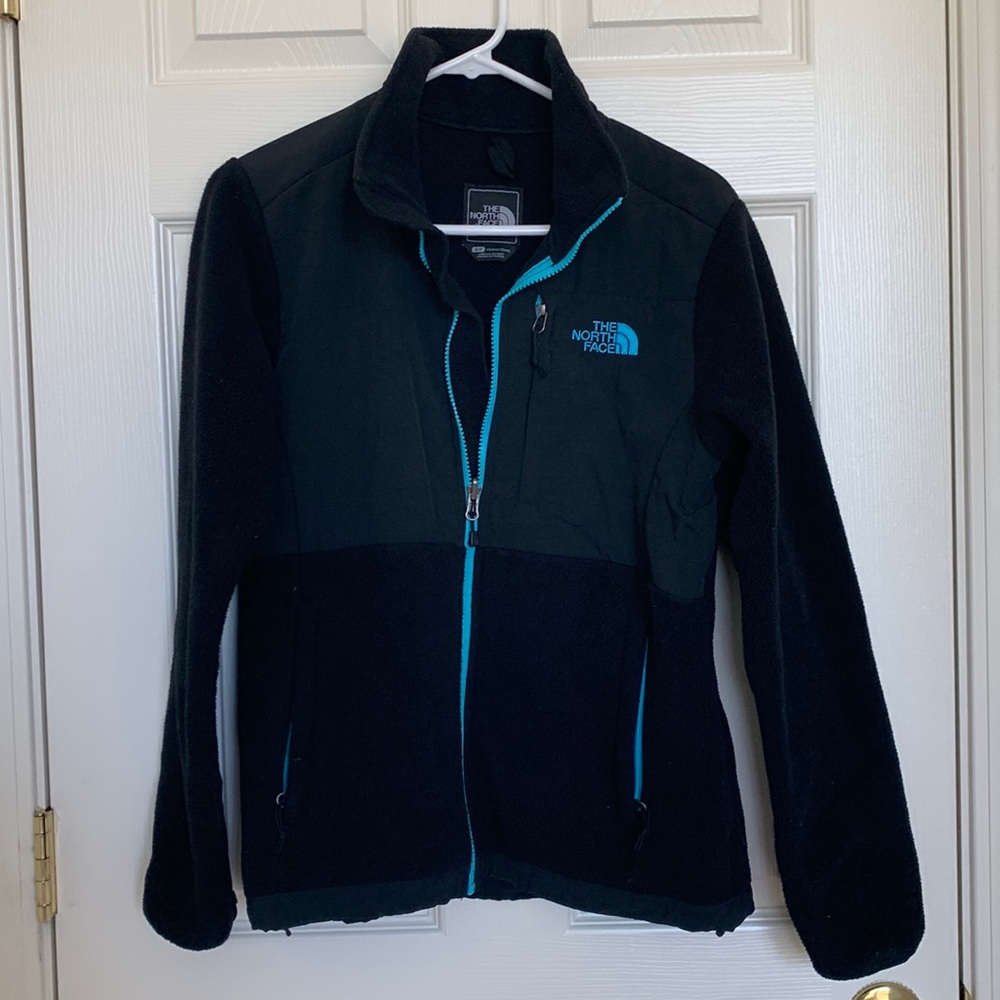 Women’s Northface Denali size Small